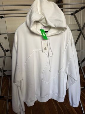 Erl White Hooded Sweatshirt with Subtle Stitch Detail